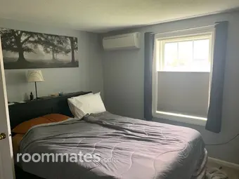 Room for rent in Portland, ME $1050, house