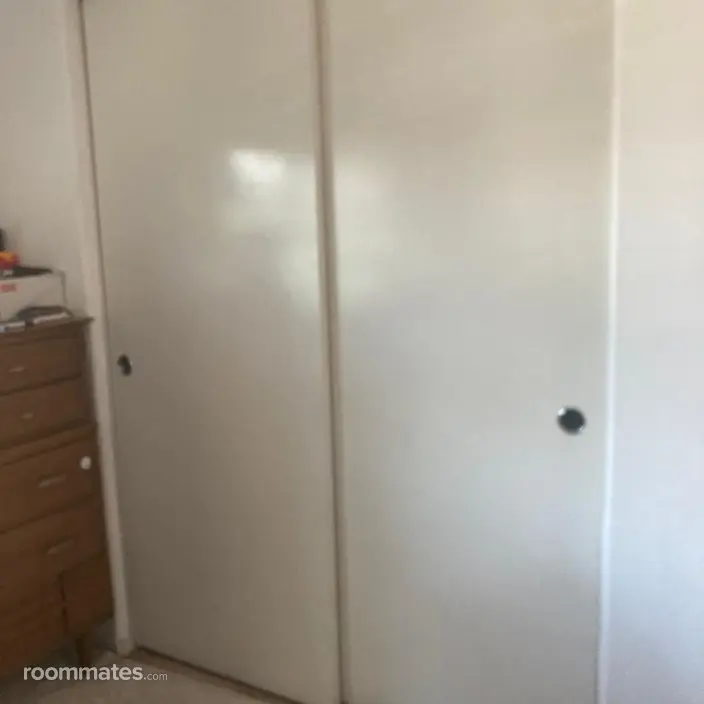 Room for rent in Riverside, CA $900, house