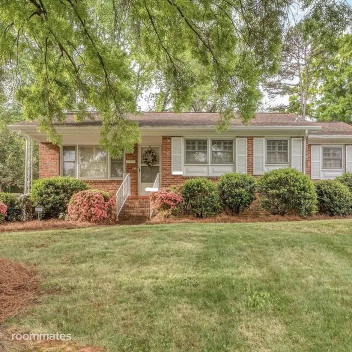 Room for rent in Charlotte, NC $1300, house