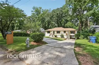 Room for rent in Atlanta, GA $900, house