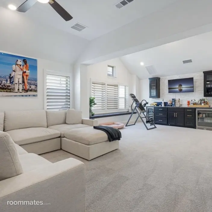 Room for rent in Irving, TX $2000, house