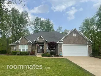 Room for rent in Batesville, AR $575, house