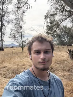 Roommate looking Oceanside, CA, $1000