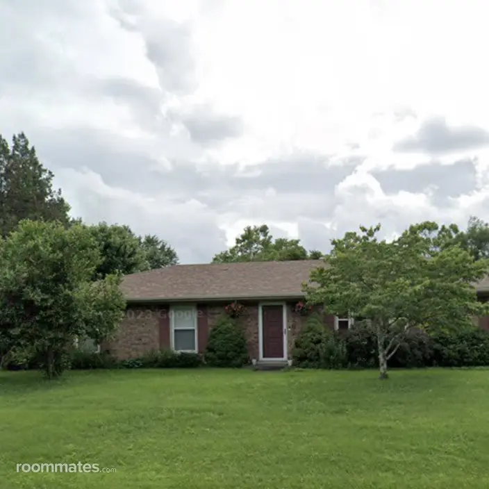 Room for rent in Lexington, KY $600, house