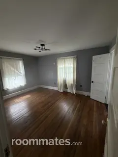 Room for rent in East Hartford, CT $800, house
