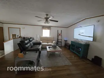 Room for rent in Mahomet, IL $750, house