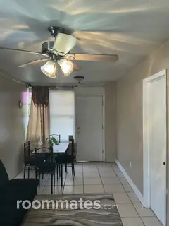 Room for rent in Tampa, FL $500, house