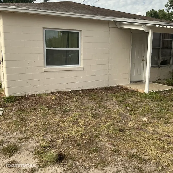 Room for rent in Tampa, FL $500, house