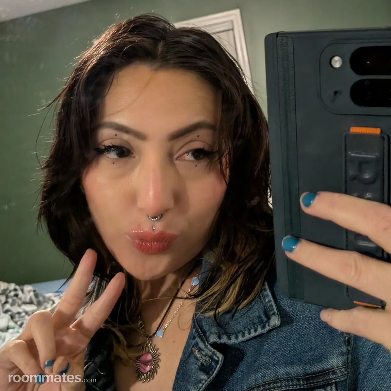Profile photo 6 of 6
