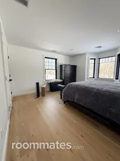 Room for rent in Westport, MA $2000, house