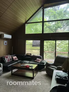 Room for rent in Black Mountain, NC $850, house