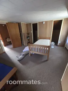 Room for rent in Mansfield Center, CT $1000, house