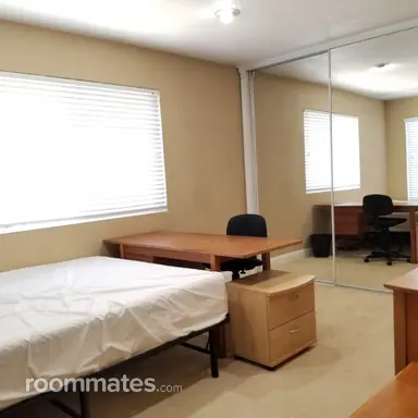 Room for rent in Hayward, CA $900, house