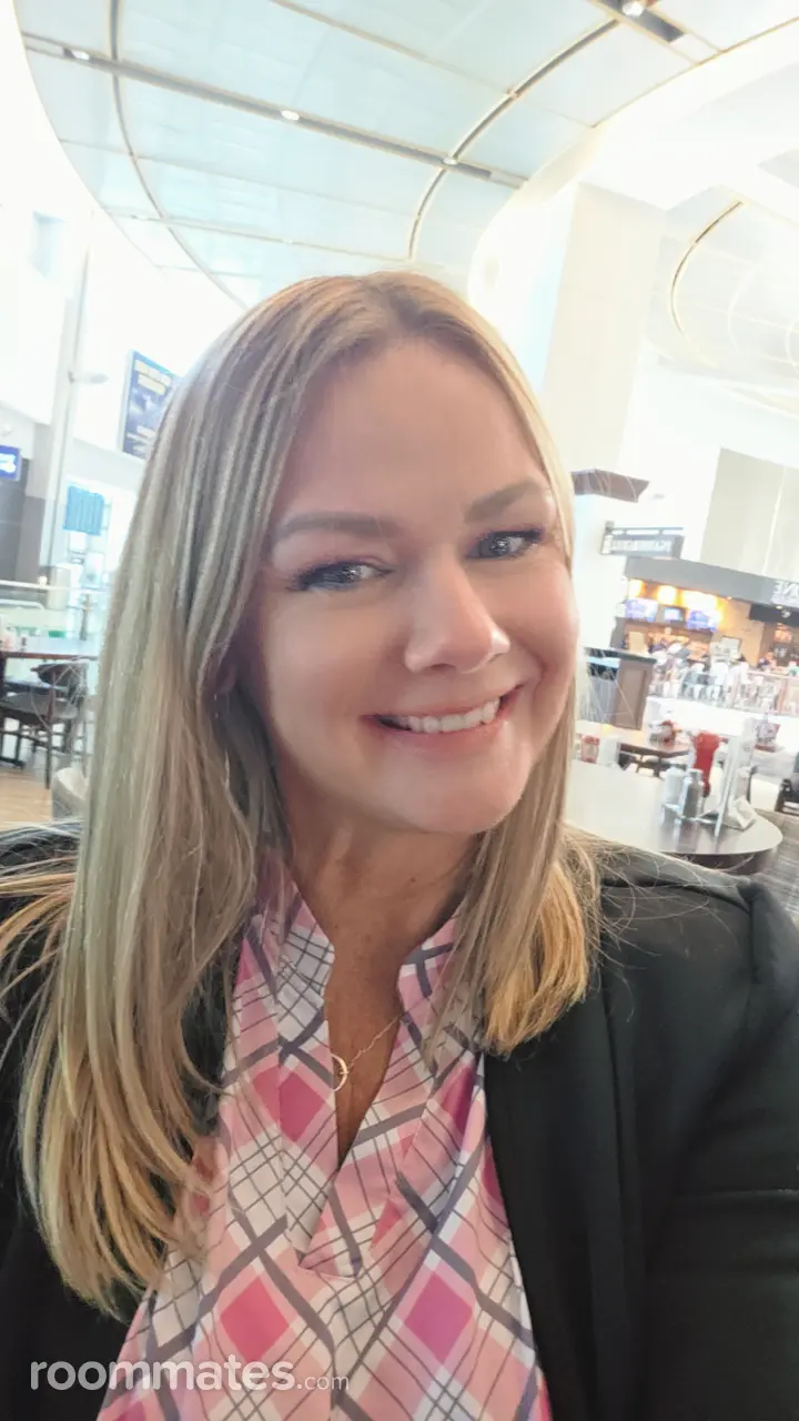 Profile photo 2 of 4