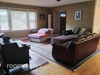 Room for rent in Hendersonville, NC $750, house