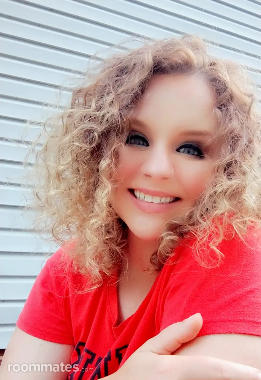 Profile photo 3 of 4