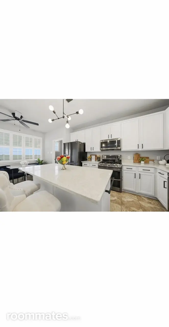 Profile photo 2 of 9