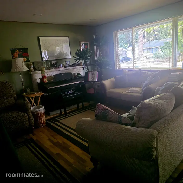 Room for rent in Lynnwood, WA $975, house