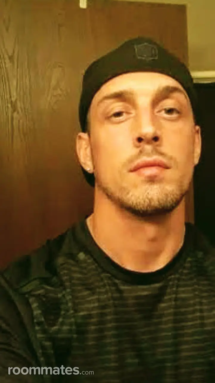 Profile photo 4 of 4
