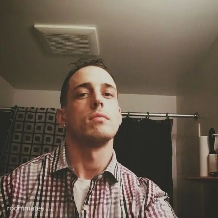 Roommate looking Burnsville, MN, $1000