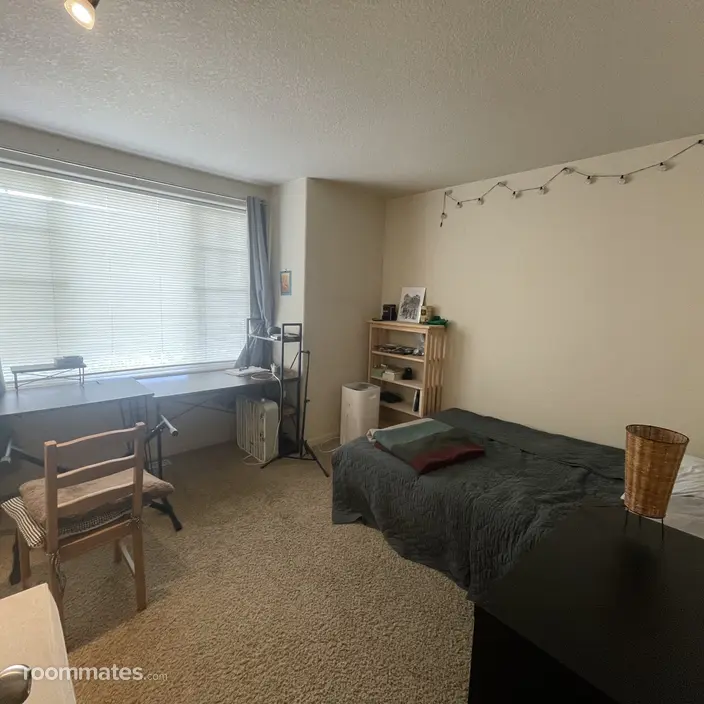 Room for rent in Portland, OR $900, townhouse