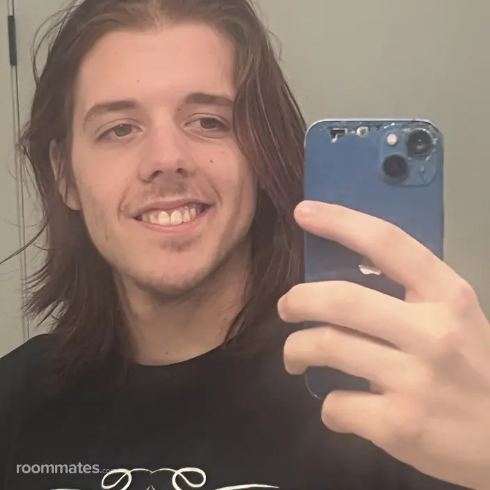 Roommate looking Minneapolis, MN, $1200