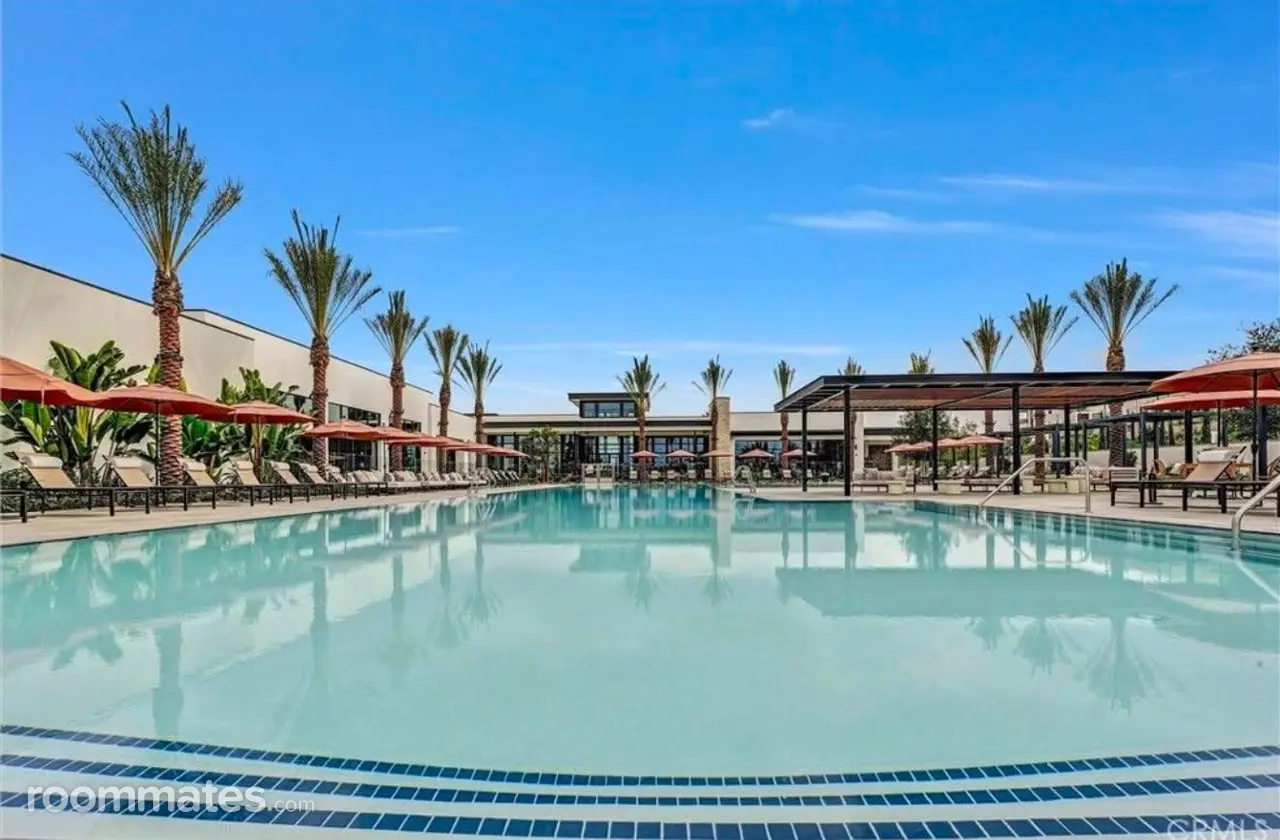 Profile photo 6 of 11