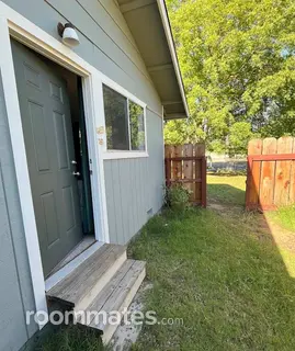 Room for rent in Snelling, CA $800, house