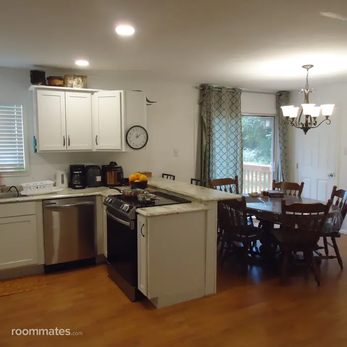 Room for rent in Longview, TX $800, house