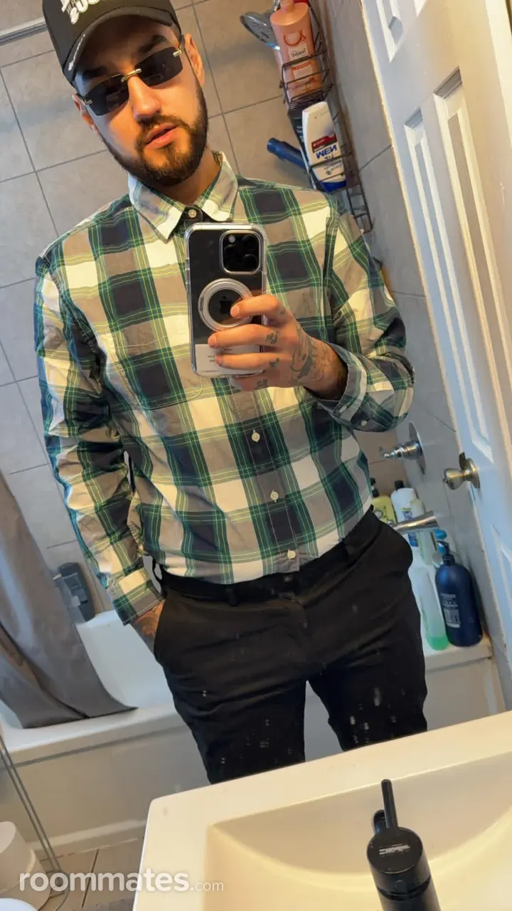 Profile photo 4 of 6