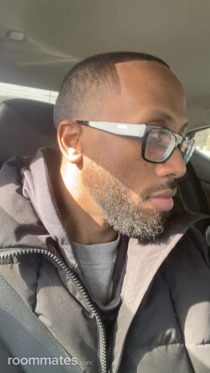 Profile photo 10 of 13