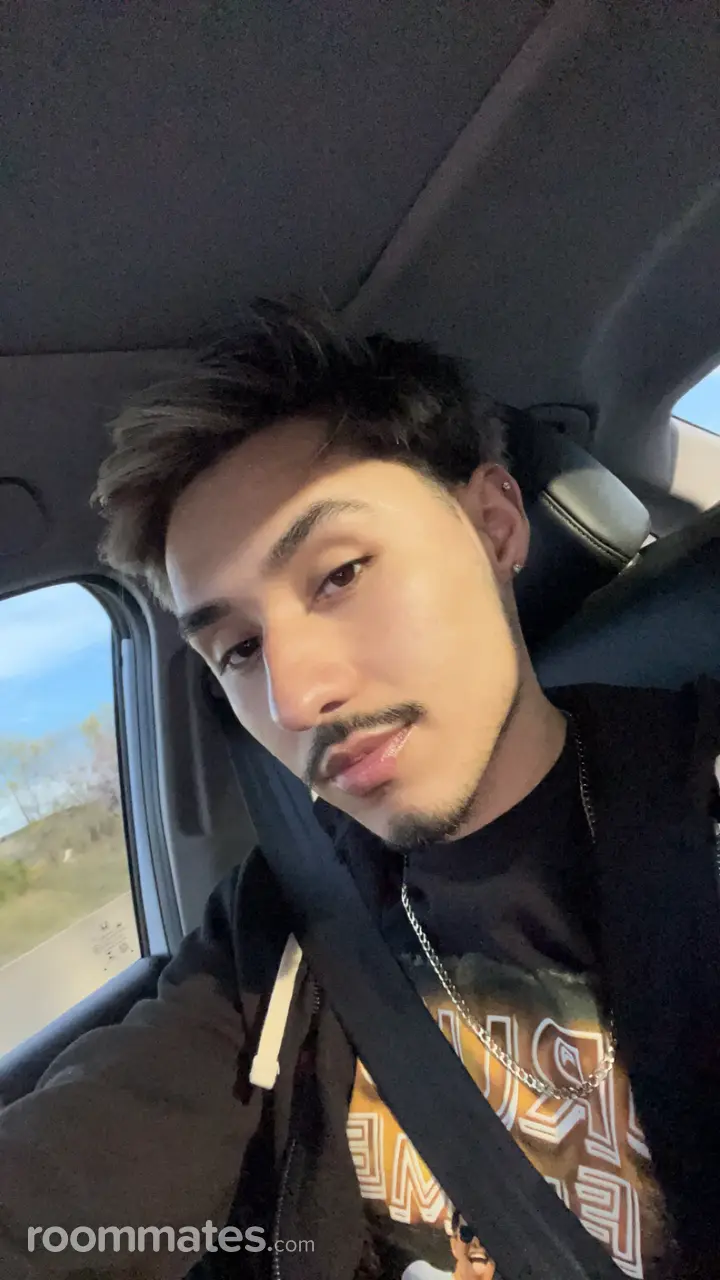 Profile photo 9 of 9