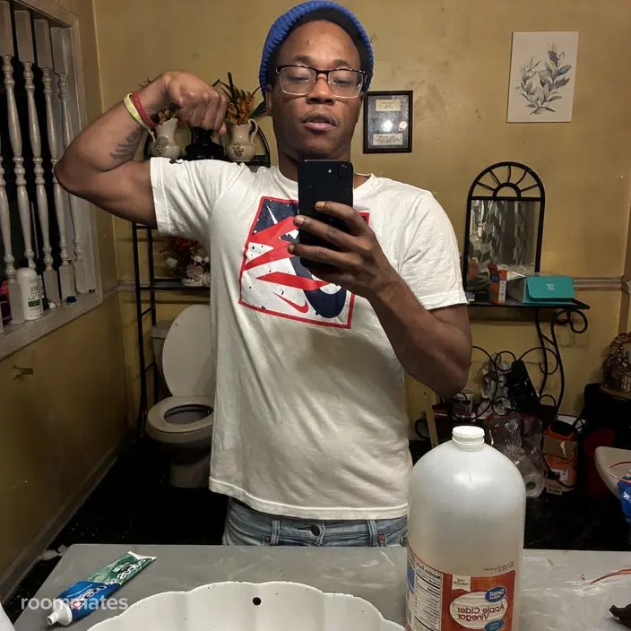 Roommate looking Little Rock AR, $1000