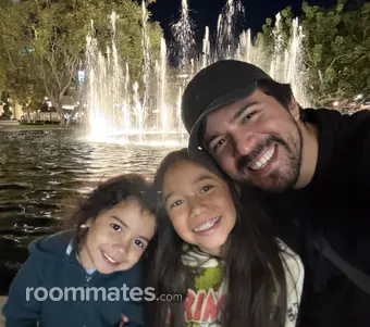 Roommate looking Woodland Hills, CA, $1500
