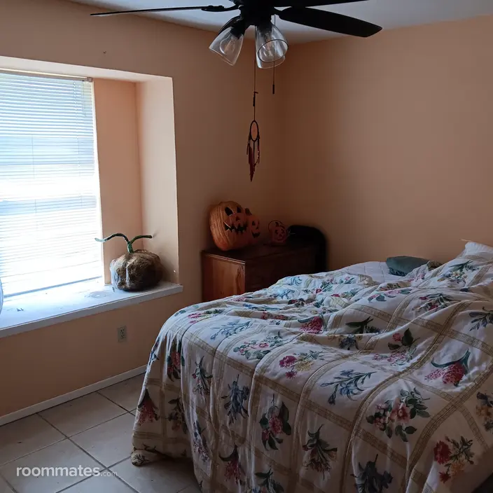 Room for rent in Friendswood, TX $600, house