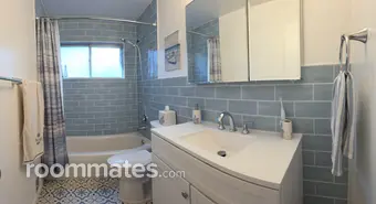 Room for rent in Rockville, MD $1000, house