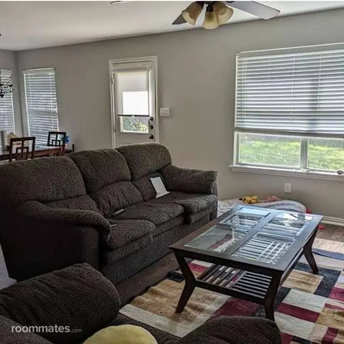 Room for rent in Kyle, TX $750, house