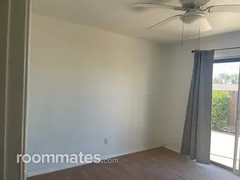 Room for rent in San Diego, CA $1275, house