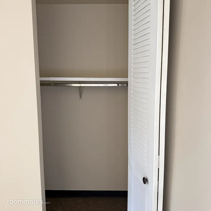 Room for rent in Michigan City, IN $600, townhouse