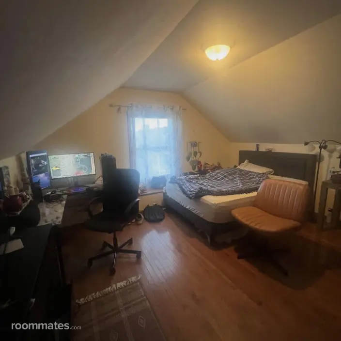 Room for rent in Medford, MA $1163, house