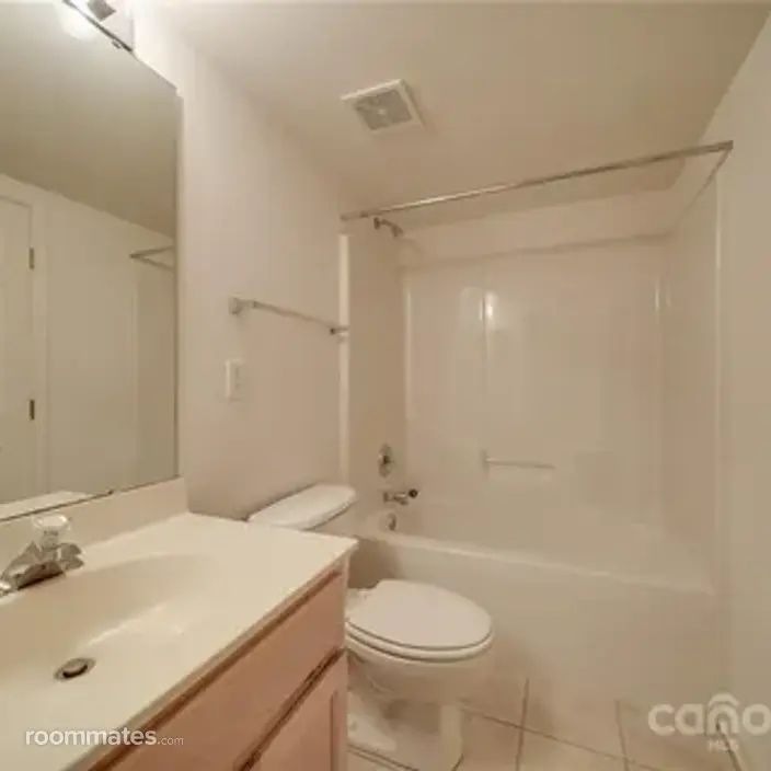 Room for rent in Charlotte, NC $850, townhouse
