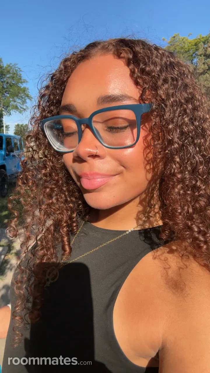Profile photo 3 of 4