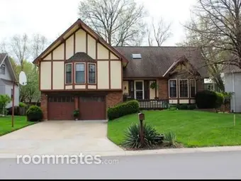 Room for rent in Olathe, KS $600, house