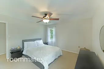 Room for rent in Alexandria, VA $2000, house