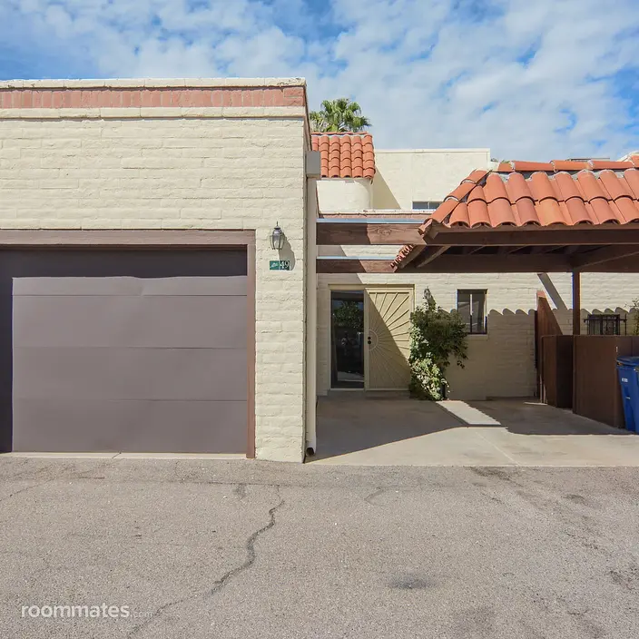 Room for rent in Tucson, AZ $1000, townhouse