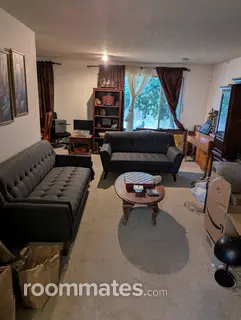 Room for rent in Aloha, OR $750, house
