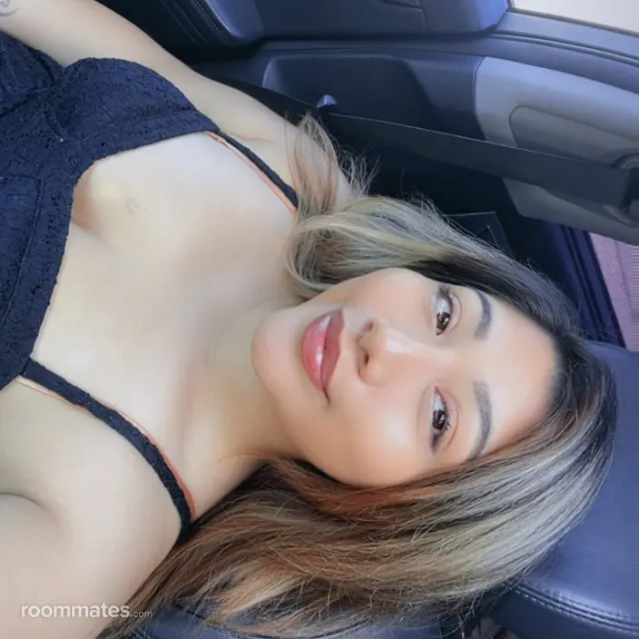 Roommate looking Whittier CA, $1200