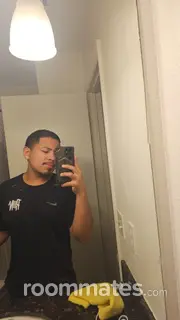 Roommate looking Fresno, CA, $800
