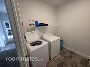 Room for rent in Vineyard, UT $850, condo