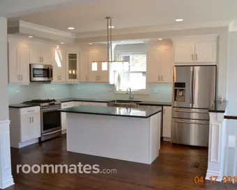 Room for rent in Berwyn, IL $866, house